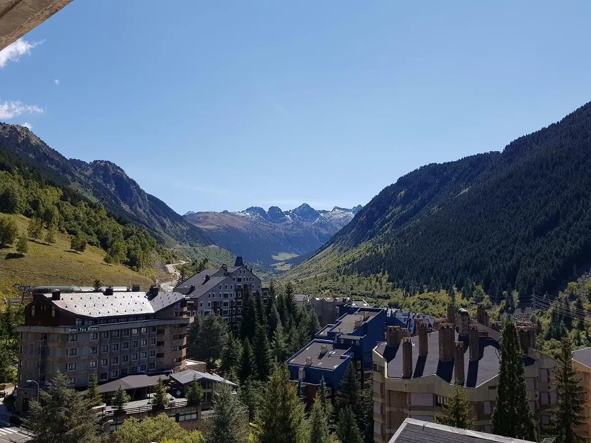 **** Aparthotel Apartamentos Multibaqueira Baqueira Beret Spain